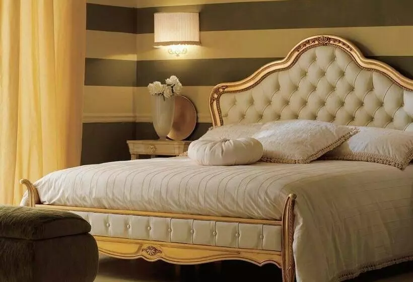 هتل Four Season Inn