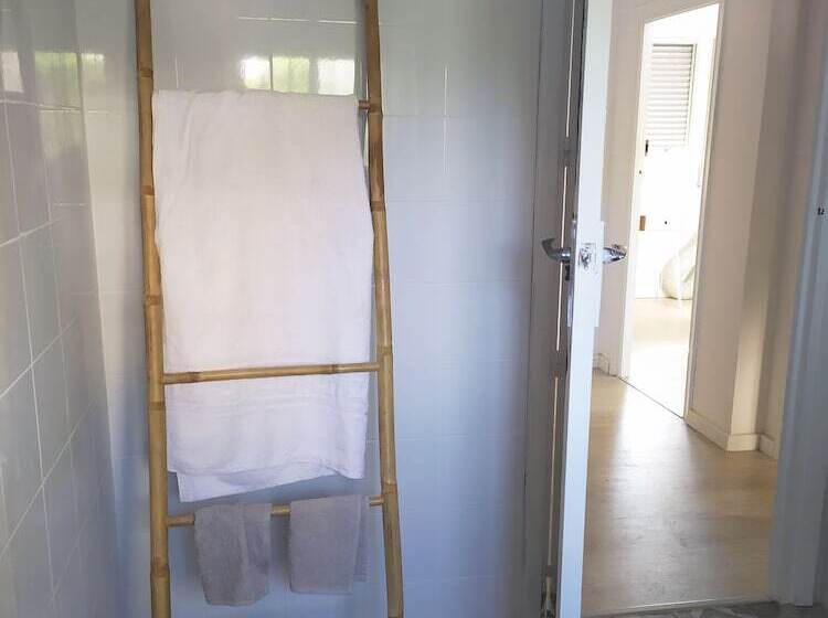 تختخواب و صبحانه Casa Alana Cinnamon Beach House