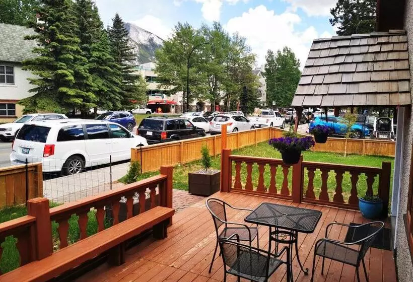 Aamiaismajoitus (B&B) Riverfront Estate Bed&breakfast Banff