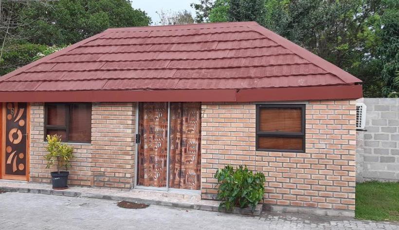 Riverside Guesthouse B & B