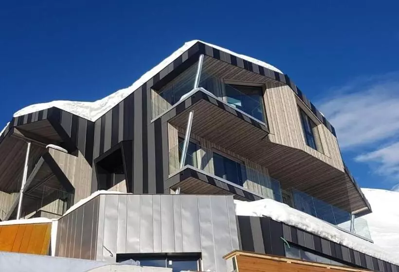 Hotelli Bergman Mountain