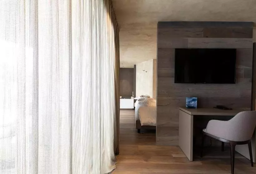 Hotelli Bergman Mountain