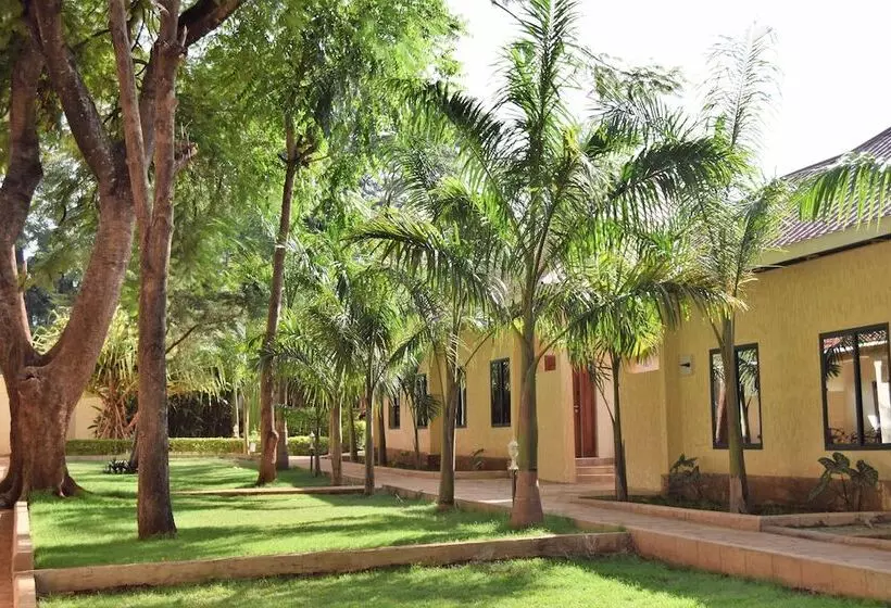 هتل Chanya Lodge