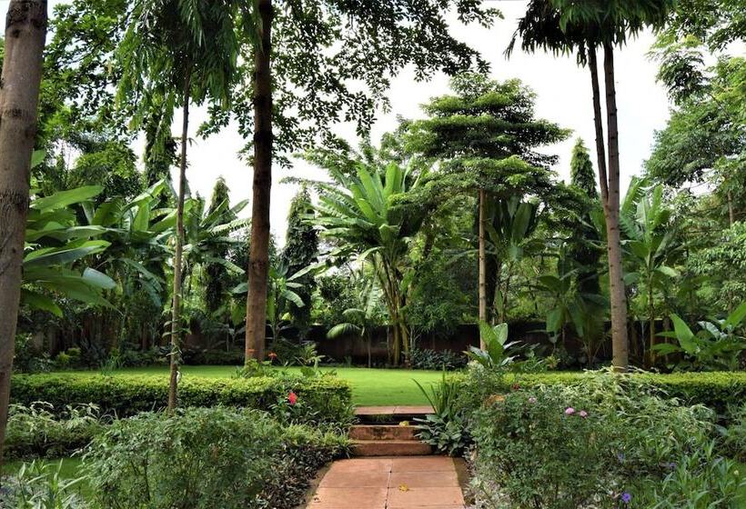 ホテル Chanya Lodge