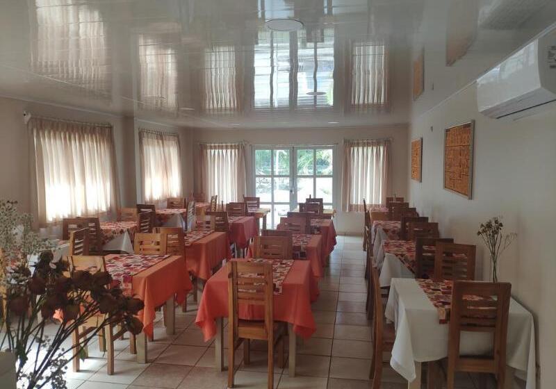 Hotel Maea Hare Repa