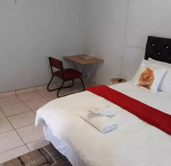 Riverside Guesthouse B & B
