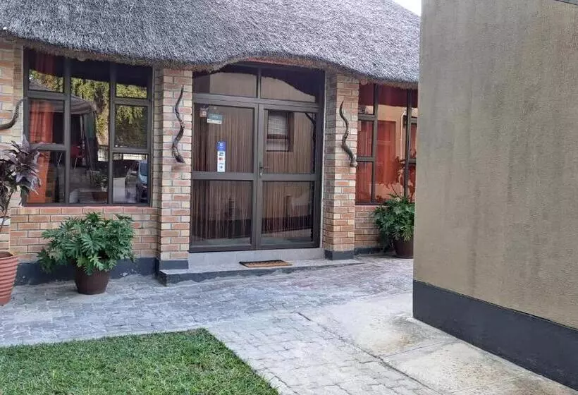 Riverside Guesthouse B & B