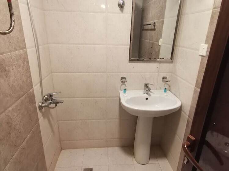 Private Luxury Apartments   Al Khozama