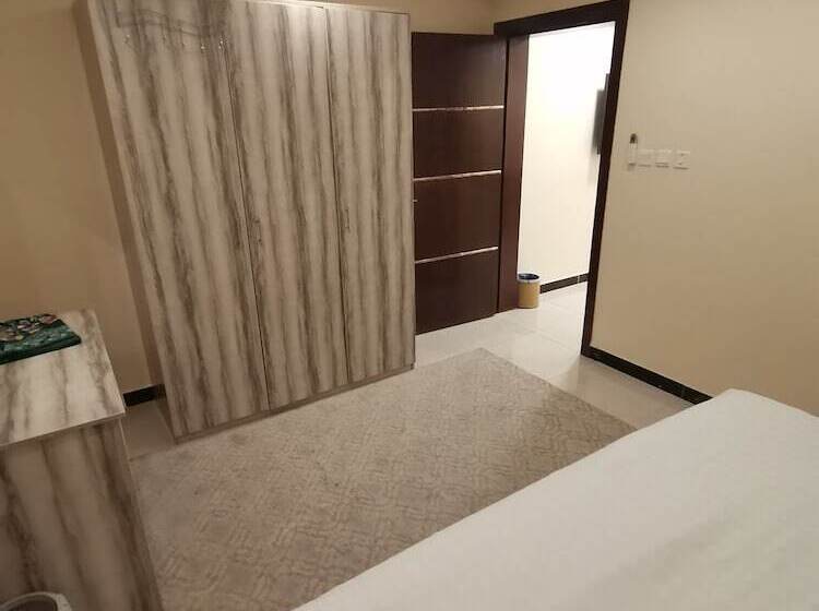 Private Luxury Apartments   Al Khozama