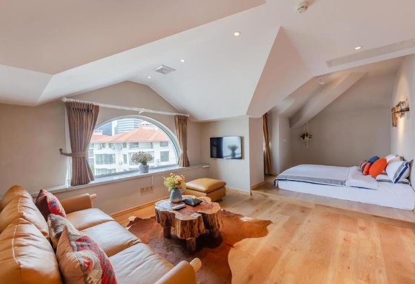 Floral Hotel · Jing Hai Man Ju Qingdao