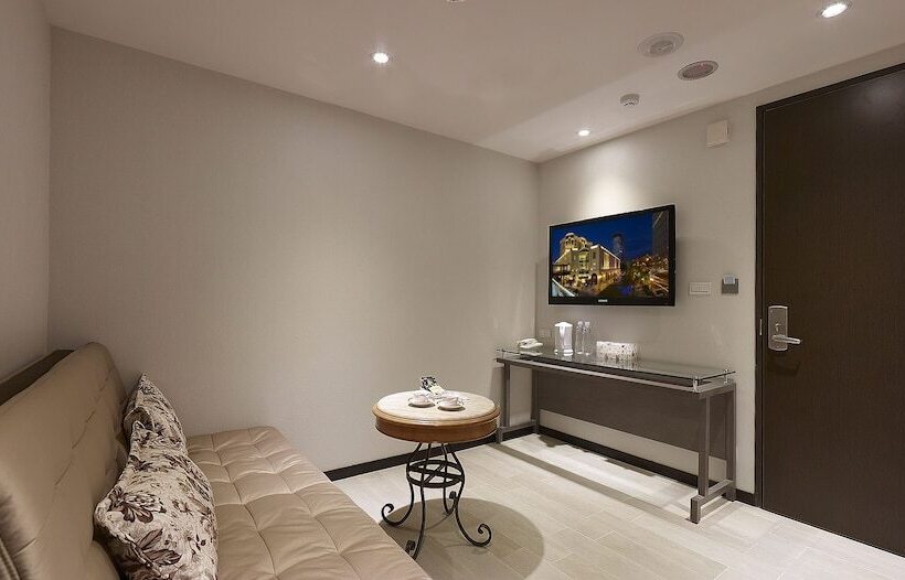 پانسیون Shihlin 13house