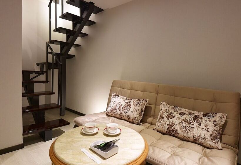 پانسیون Shihlin 13house