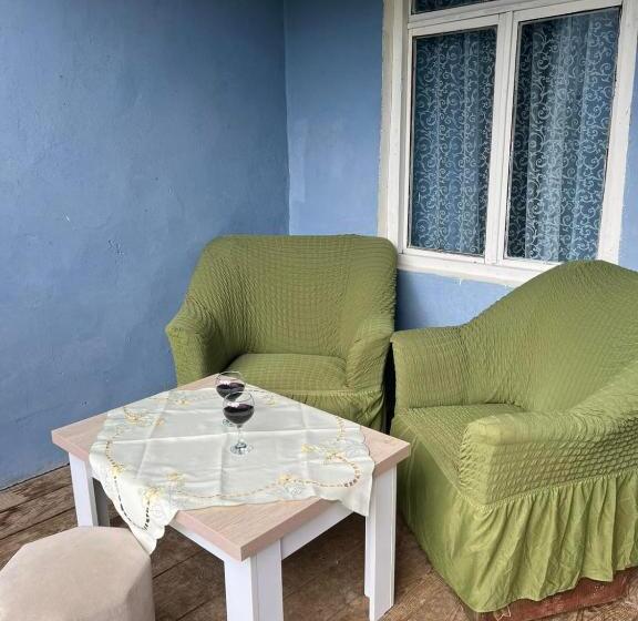 پانسیون Lerimari