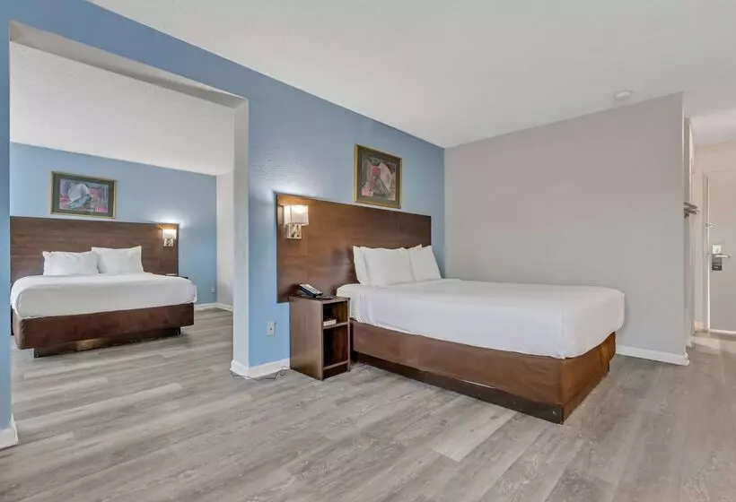 Отель Baymont By Wyndham North Myrtle Beach