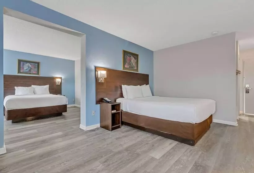 Отель Baymont By Wyndham North Myrtle Beach