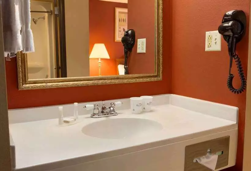 호텔 Baymont By Wyndham Oklahoma City Airport