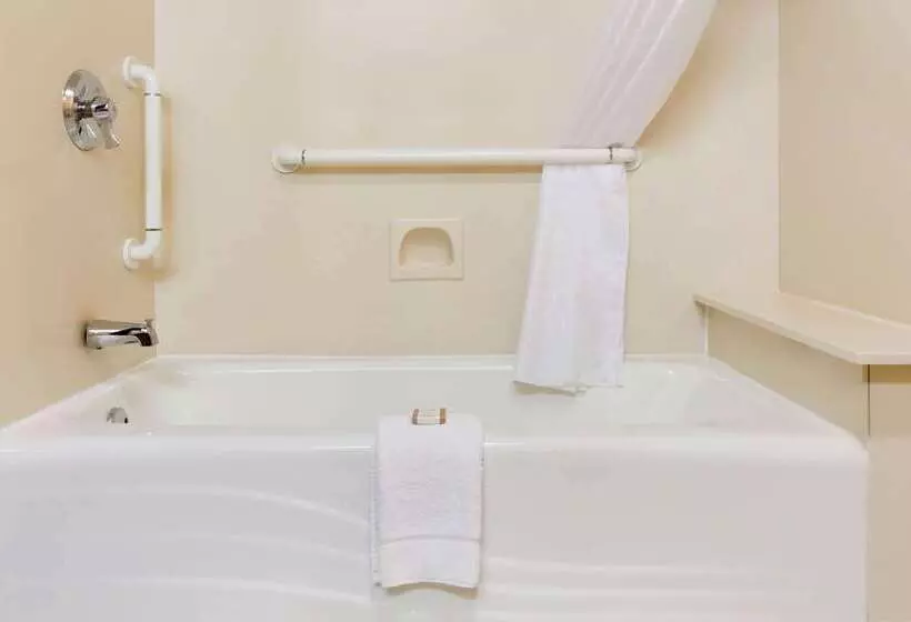 호텔 Baymont By Wyndham Oklahoma City Airport