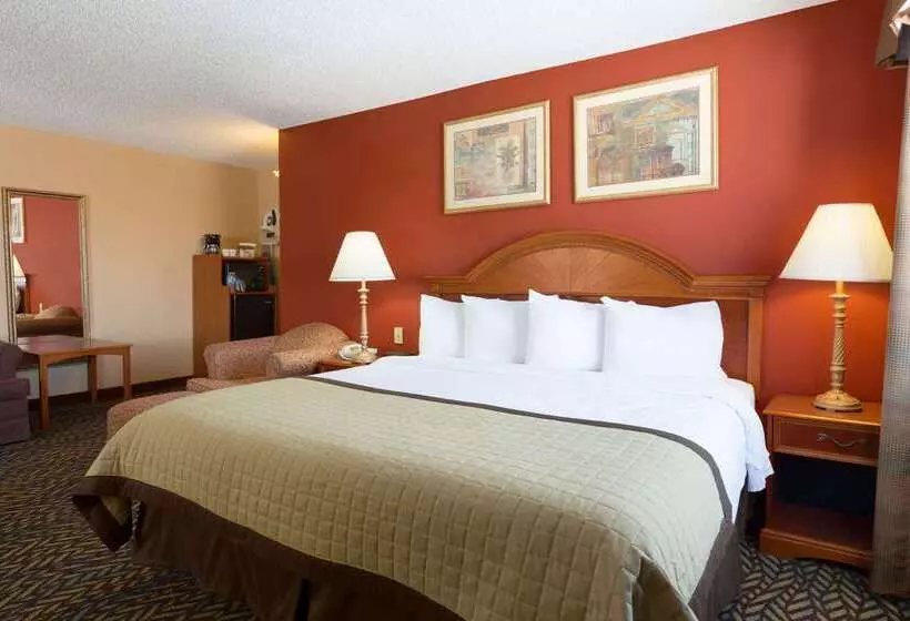 호텔 Baymont By Wyndham Oklahoma City Airport