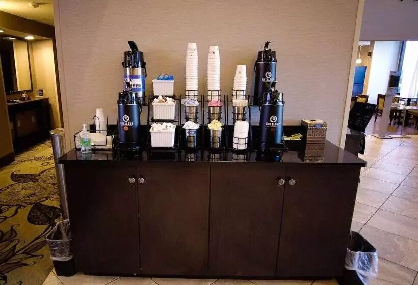 ホテル Best Western New Albany