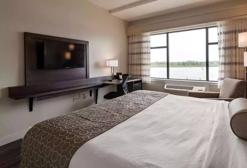 Отель Best Western Plus Coastline Inn