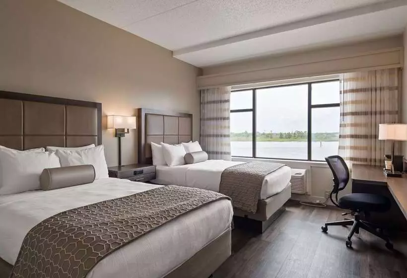 Отель Best Western Plus Coastline Inn