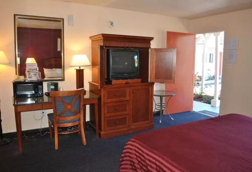 ホテル Budget Inn