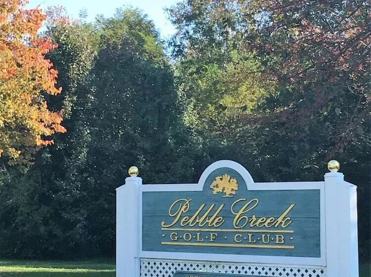 호텔 Colts Neck Inn