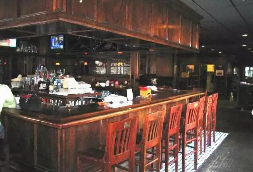 호텔 Colts Neck Inn