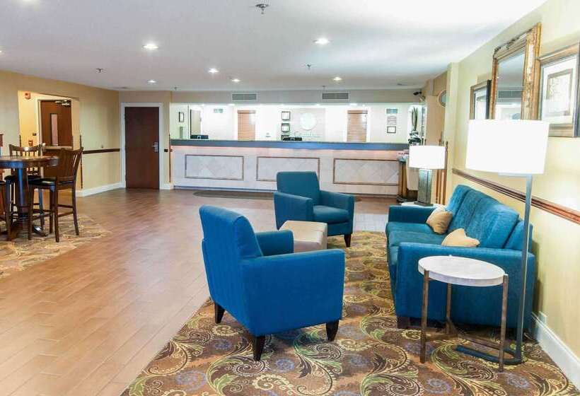 Отель Comfort Inn Amish Country