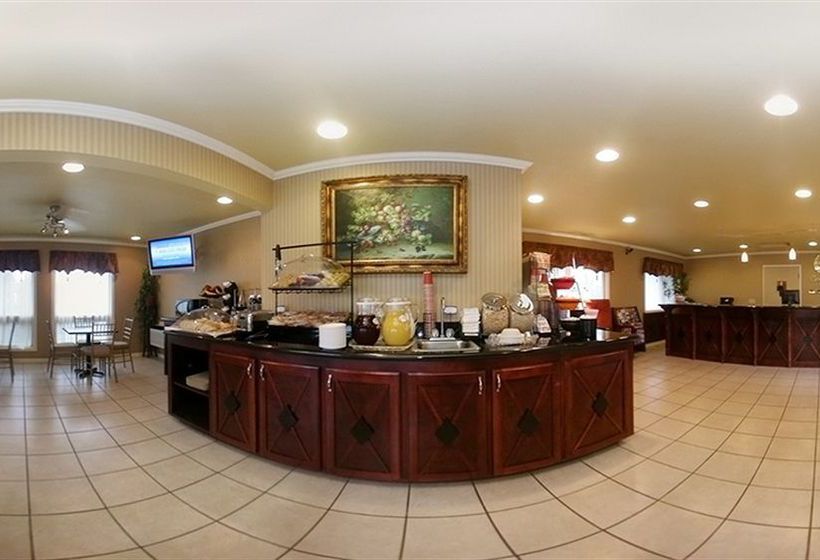 בית מלון כפרי Days Inn & Suites By Wyndham Arcata