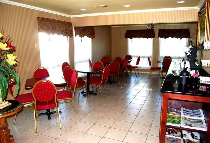 호텔 Days Inn & Suites By Wyndham Arcata