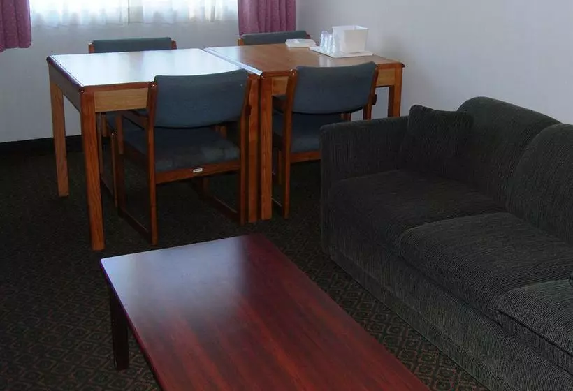 호텔 Days Inn & Suites By Wyndham Arcata