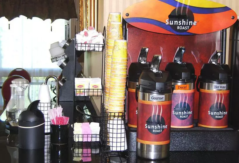 호텔 Days Inn & Suites By Wyndham Arcata