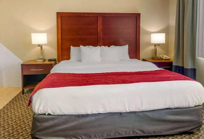 בית מלון כפרי Comfort Inn