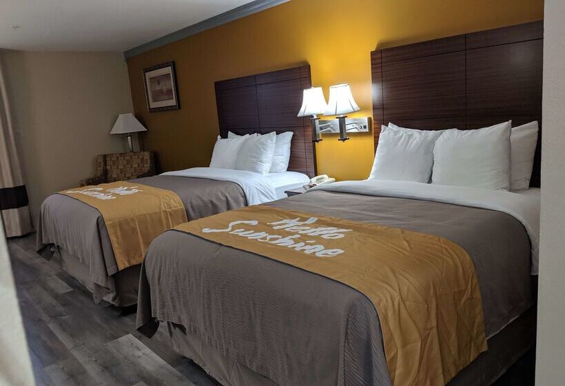 فندق Days Inn By Wyndham Rosenberg