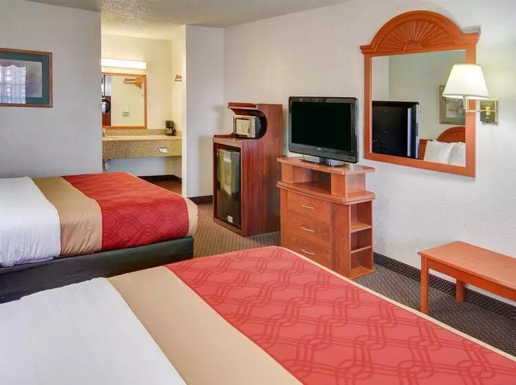 Отель Super 8 By Wyndham Decatur Texas