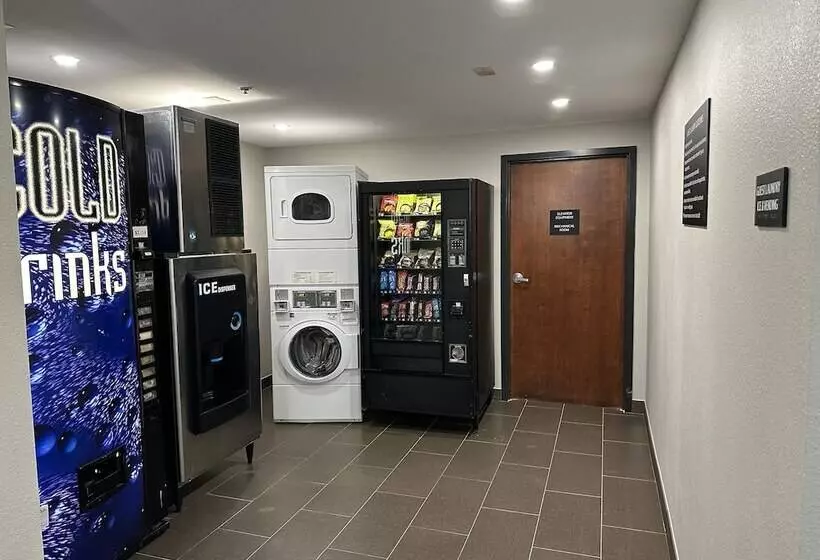 호텔 Super 8 By Wyndham Alexandria La