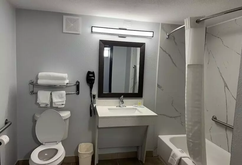 호텔 Super 8 By Wyndham Alexandria La