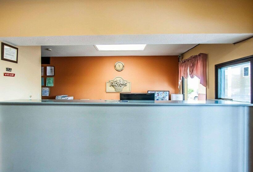 Отель Econo Lodge Inn & Suites I20, Exit 73