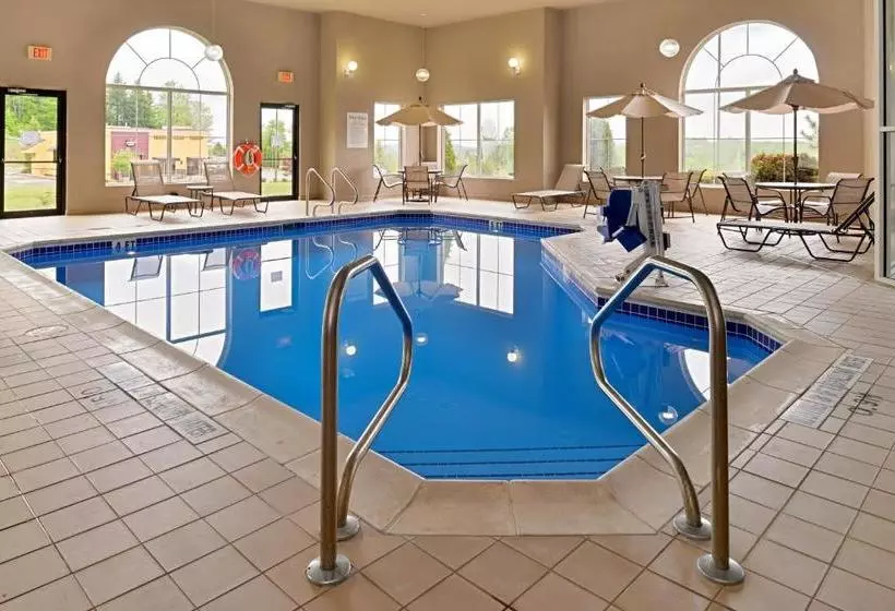 Hotelli Holiday Inn Express & Suites St Marys, An Ihg