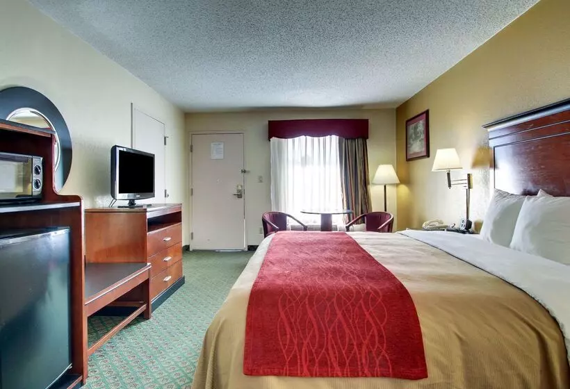 Отель Quality Inn