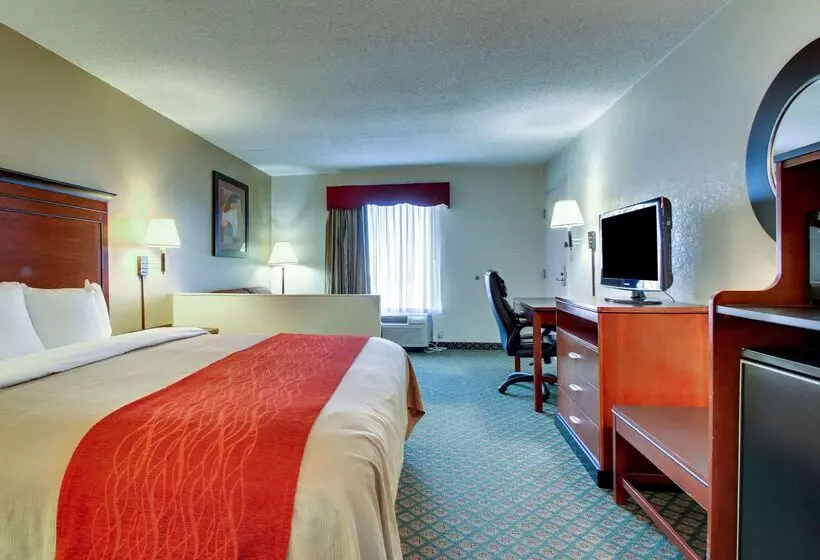 Отель Quality Inn