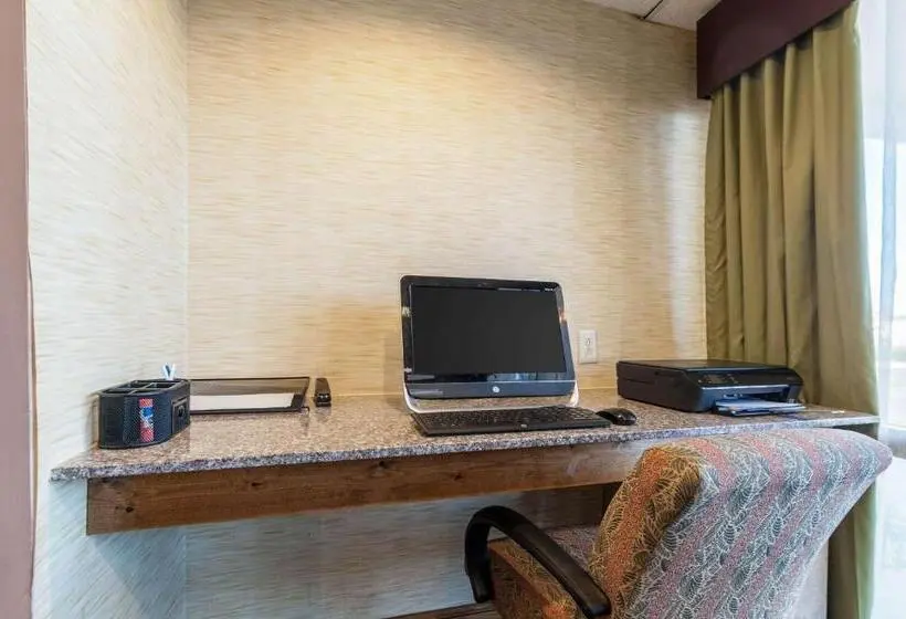 ホテル Quality Inn Clarksdale