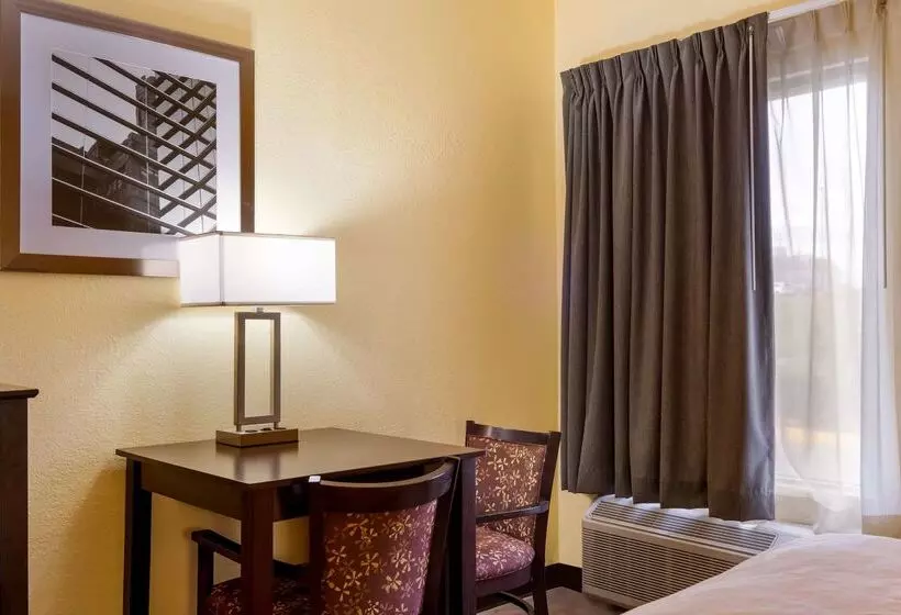 Отель Quality Inn Jefferson At I85