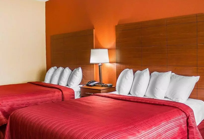 Отель Quality Inn Manitowoc