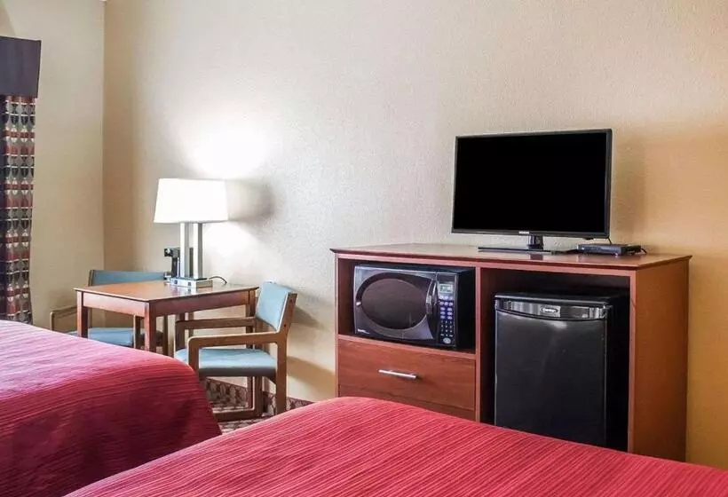 Отель Quality Inn Manitowoc