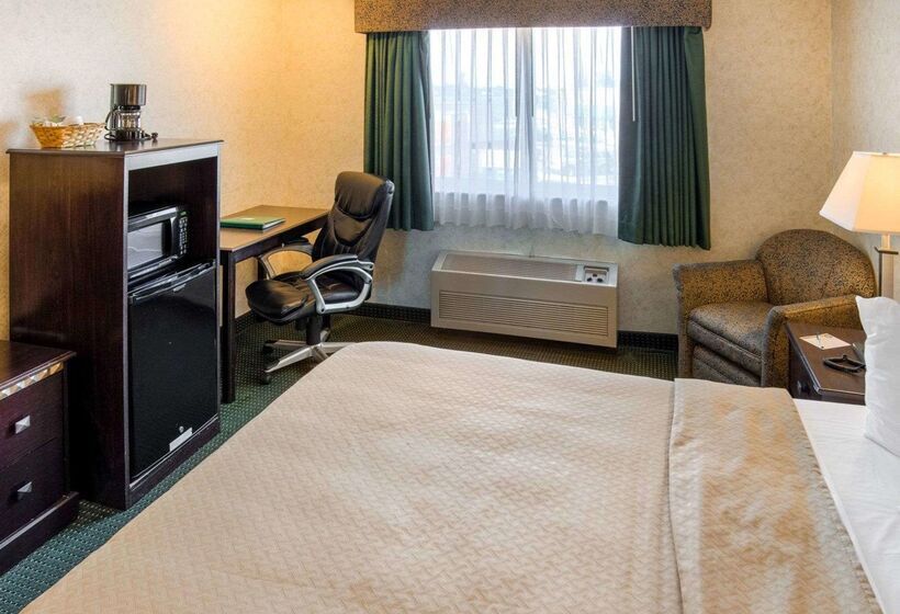 فندق Quality Inn Near Northtown Mall & National Sports Center