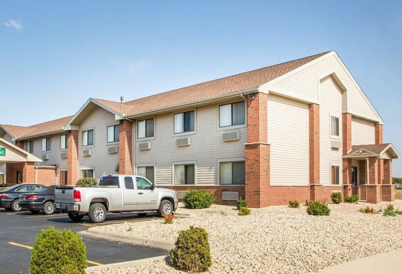 فندق Quality Inn Ottawa Near Starved Rock State Park