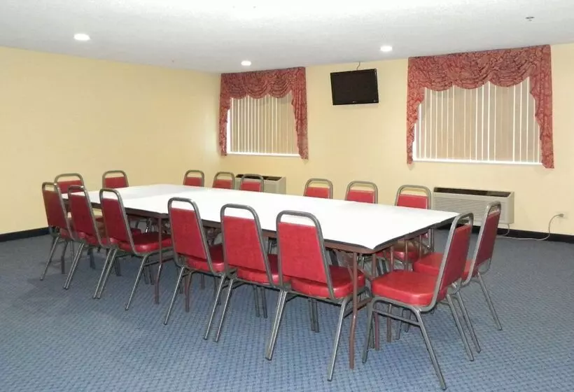 酒店 Quality Inn Ottawa Near Starved Rock State Park