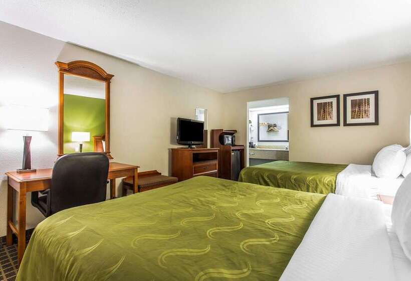 Отель Quality Inn & Suites